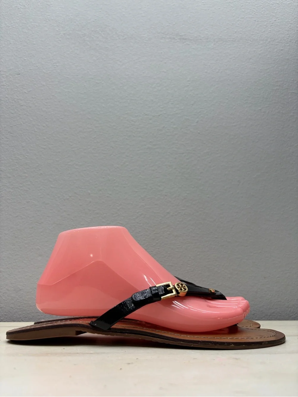 Tory Burch Black Patent Leather Terra Thong Sandals Size 10